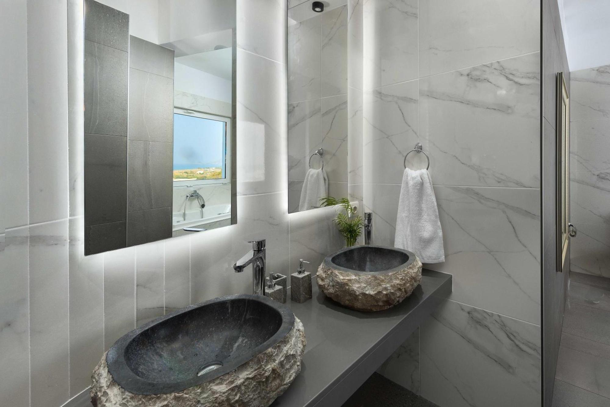 Hill & Sea View Villas 科林比亚 外观 照片