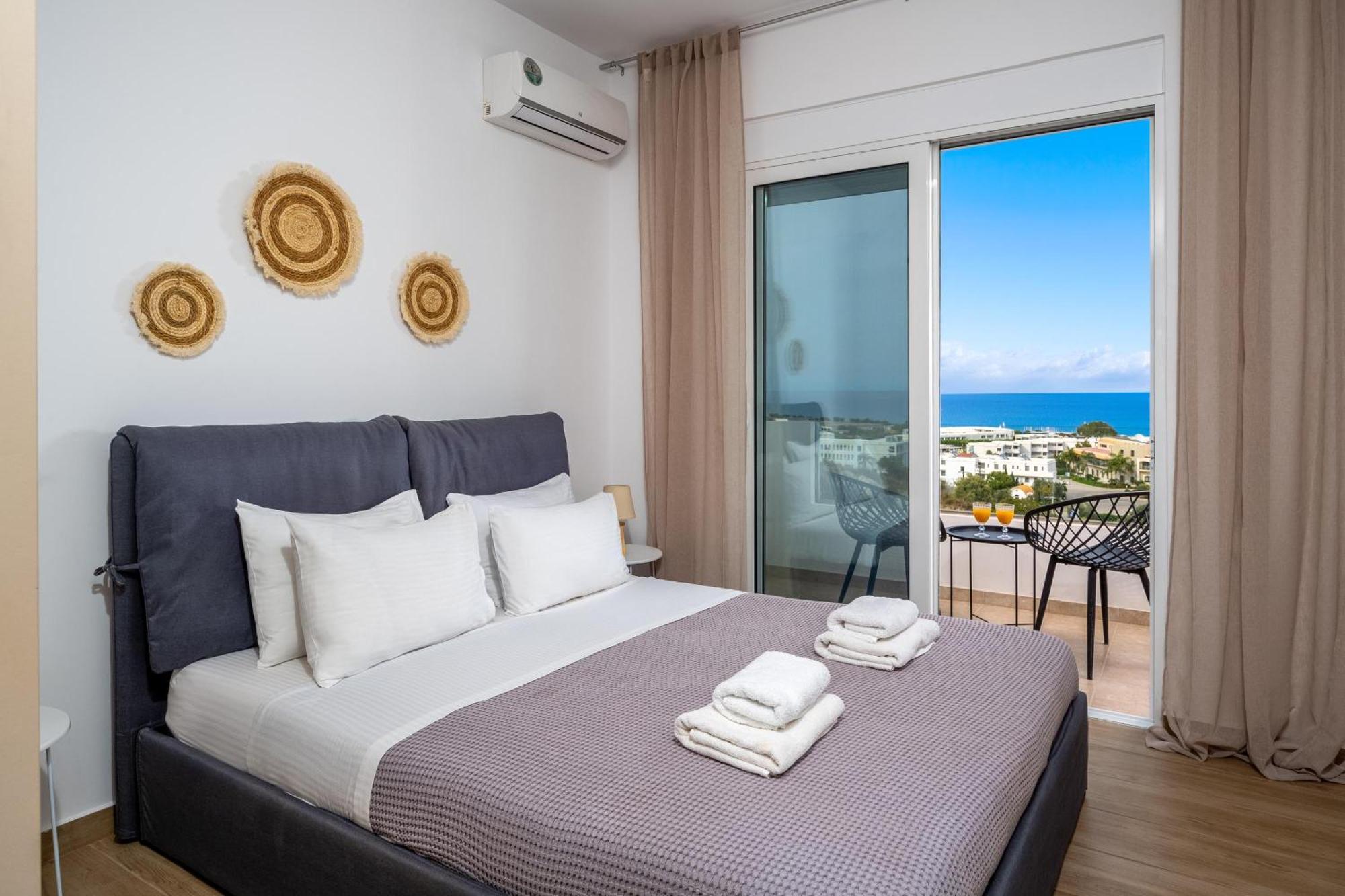 Hill & Sea View Villas 科林比亚 外观 照片
